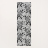 カシの木にフクロウと黒と白 ヨガマット (裏面)