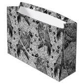 カシの木にフクロウと黒と白 ラージペーパーバッグ (裏面アングル)