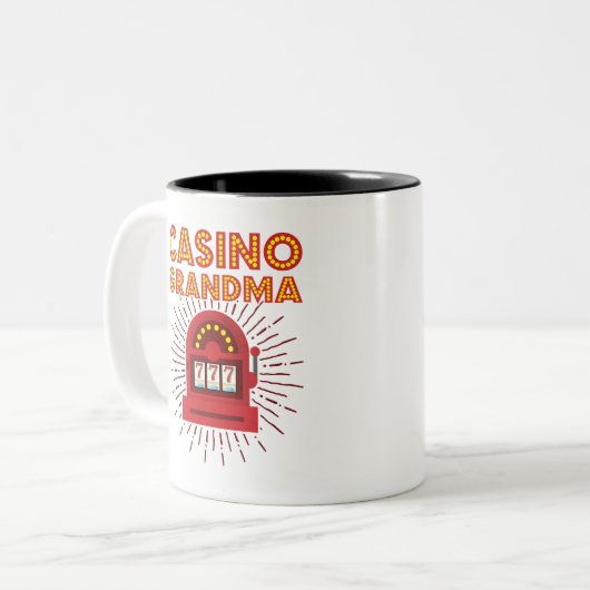 カジノグランマスロットマシン賭博祖母 ツートーンマグカップ (正面左)