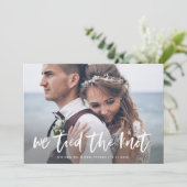 カジュアルスクリプト | 2枚の写真の結婚報告カード 招待状 (スタンド正面)