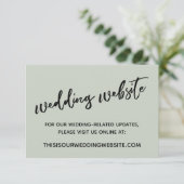 カジュアル手書きSage Greenの結婚Webサイト エンクロージャーカード (スタンド正面)