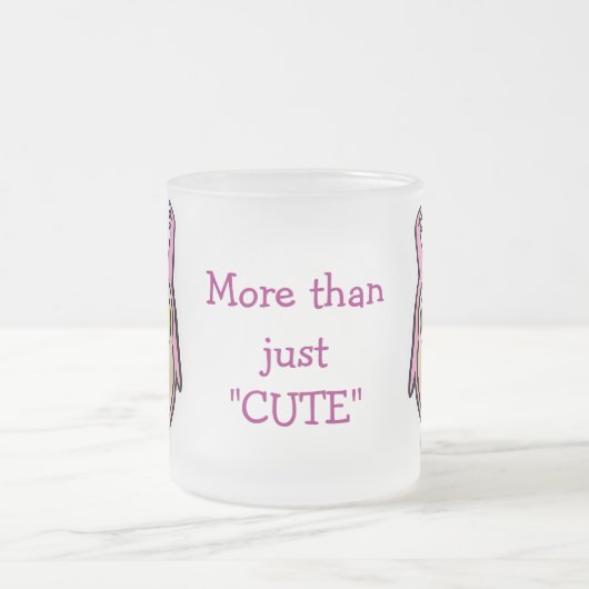 カスタマイズかわいいピンクのベビーのフクロウの漫画 フロストグラスマグカップ (中央)