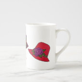 カスタマイズべきパーソナライズで赤い帽子のマグ ボーンチャイナマグカップ (右)