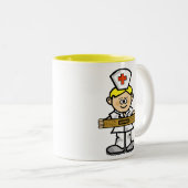 カスタマイズべきブロンドの男性のナースのマグ ツートーンマグカップ (正面右)