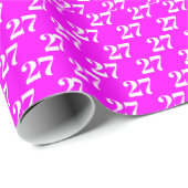 カスタマイズイニシャル付き、ホワイトレター、マゼンタ数字 ラッピングペーパー (ロールコーナー)