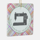カスタマイズエレガント格子緑ピンク裁縫機 セラミックオーナメント (右)