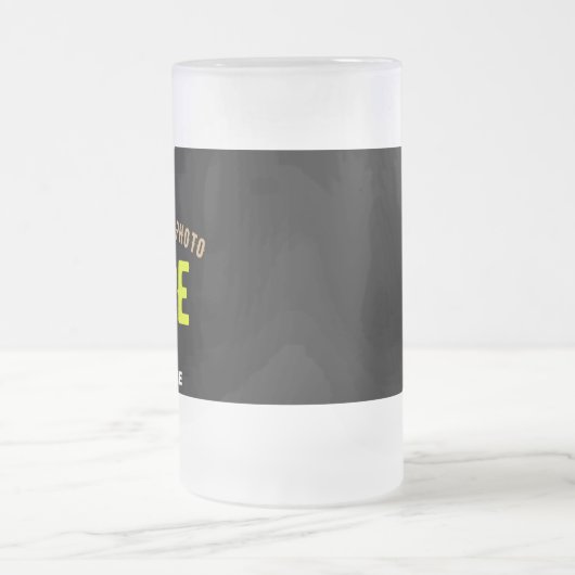 カスタマイズスタイリッシュ可能なモダン黒の検証済みブランド フロストグラスビールジョッキ (中央)