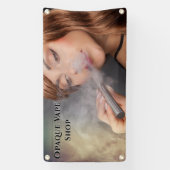 カスタマイズヤングウーマンベイプビジネスアクセント 横断幕 (縦)