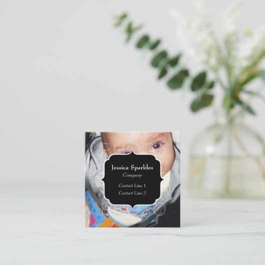 カスタマイズ写真とモノグラムで スクエア名刺 (スタンド正面)