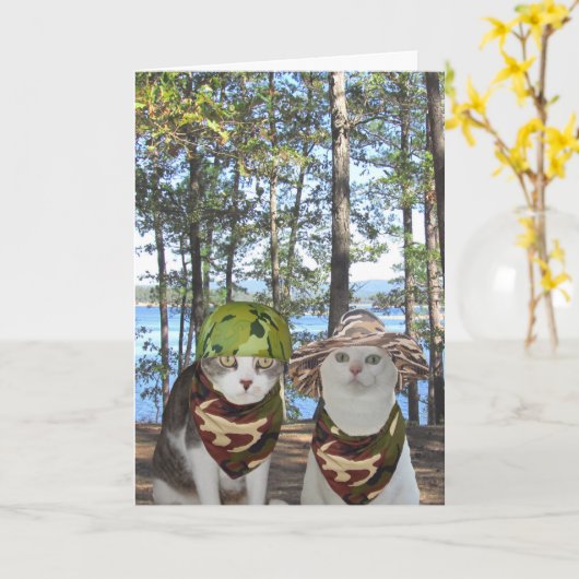 カスタマイズ可おもしろい能なハンター猫/猫ちゃん記念日 カード (黄色い花)