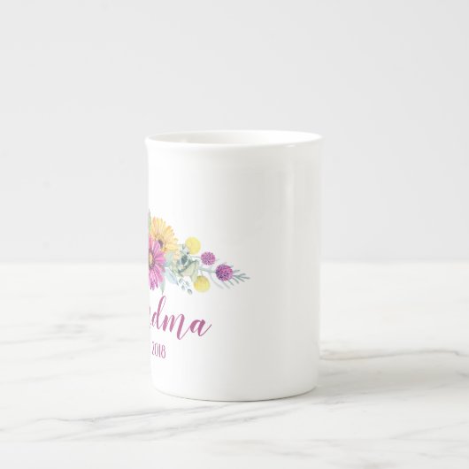 カスタマイズ可能おばあちゃん、マロー、グラムなど… ボーンチャイナマグカップ (正面)