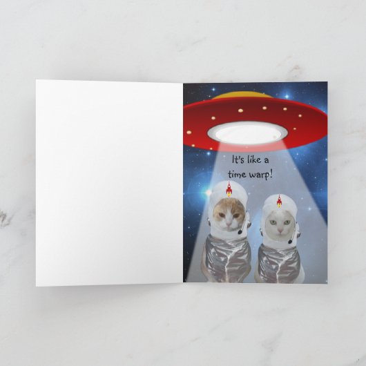 カスタマイズ可能でおもしろいな猫の宇宙記念日 カード (内部)