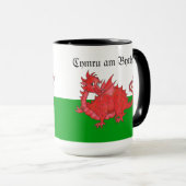 カスタマイズ可能でかわいいウェールズの赤いドラゴンの信号器のマグ マグカップ (正面右)