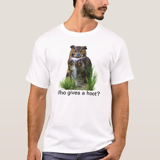 カスタマイズ可能なアメリカワシミミズク Tシャツ (正面)