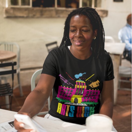 カスタマイズ可能なアーツハイスクールクリエイティブ建物 Tシャツ