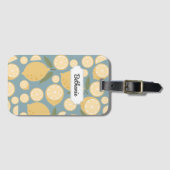 カスタマイズ可能なイエローレモンシームレスパターン ラゲッジタグ (正面横)