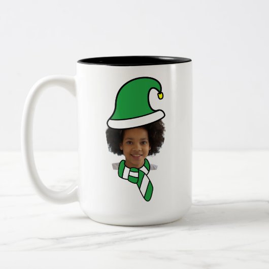 カスタマイズ可能なクリスマス小妖精や小人写真マグカップ ツートーンマグカップ (左)