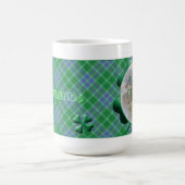 カスタマイズ可能なグリーンプレイドシャームロックフォトマグカップ コーヒーマグカップ (中央)