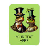カスタマイズ可能なコテージコア風のユーモアあふれるビクトリアン時代のカエルカップル マグネット (縦)
