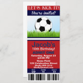 カスタマイズ可能なサッカーのチケットの誕生日の招待 招待状 (正面/裏面)