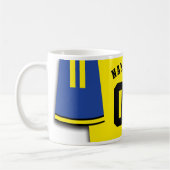 カスタマイズ可能なサッカージャージーマグ、ブルー&イエロー コーヒーマグカップ (左)