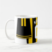 カスタマイズ可能なサッカージャージーマグ、黒い金ゴールド コーヒーマグカップ (左)