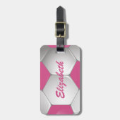カスタマイズ可能なサッカーボールピンクと白 ラゲッジタグ (正面縦)