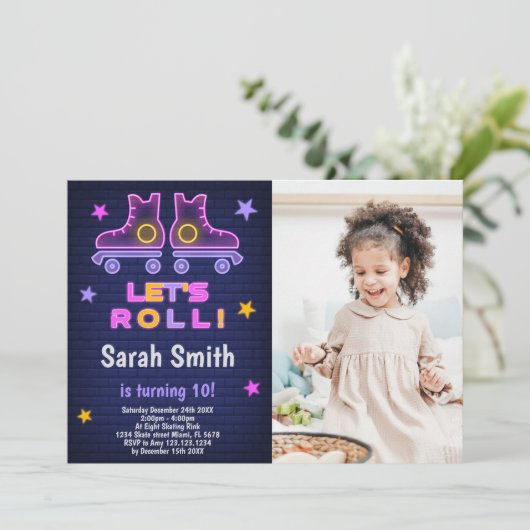 カスタマイズ可能なスケートで滑るパーティの招待状 子供へ 招待状 (スタンド正面)
