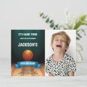 カスタマイズ可能なスポーツパーティの招待状 子供へ 招待状 (スタンド正面)