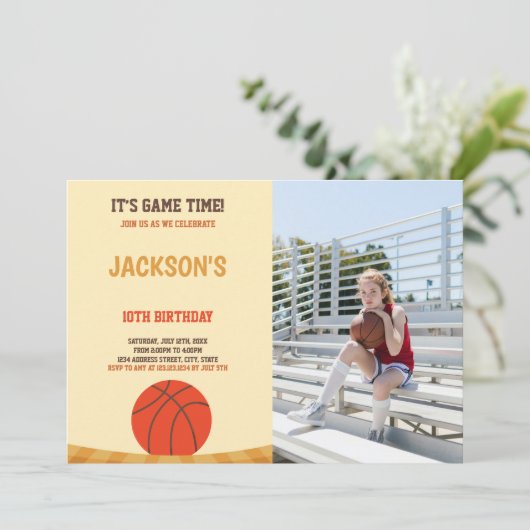 カスタマイズ可能なスポーツパーティの招待状 子供へ 招待状 (スタンド正面)