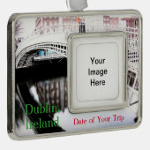 カスタマイズ可能なダブリン旅行クリスマスのオーナメント シルバープレートフレームオーナメント (右)