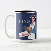 カスタマイズ可能なナースオンナイトシフト2トーンコーヒーM ツートーンマグカップ (左)