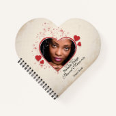 カスタマイズ可能なハートをテーマにしたメモリアルゲストブック ノートブック (正面)