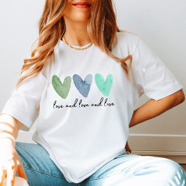 カスタマイズ可能なハートを備えた3つの水彩文字 Tシャツ