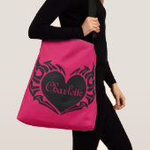 カスタマイズ可能なハート クロスボディバッグ (クローズアップ)