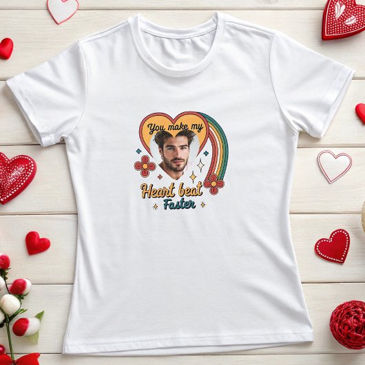 カスタマイズ可能なバレンタインレトロハートビートカスタム、 Tシャツ