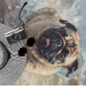 カスタマイズ可能なビーチでHappy Pug ビーチタオル
