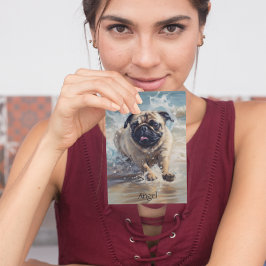 カスタマイズ可能なビーチでHappy Pug ポストカード