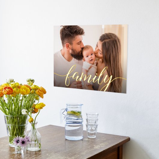 カスタマイズ可能なファミリ実在ポートレート金ゴールドスクリプト 箔ポスター (レイダウン (キッチン))