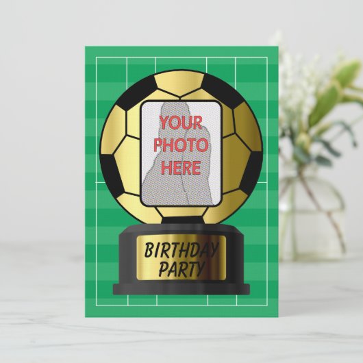 カスタマイズ可能なフォトゴールデンサッカーボール招待状 招待状 (スタンド正面)