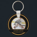 カスタマイズ可能なフォトホッケー キーホルダー<br><div class="desc">あなたのギフトカスタマイズリスト上のホッケー選手のためのパーソナライズおよび写真ホッケーキーチェーン。独自の画像カスタマイズ、名前、年、チーム名、または組み込みエディタを使用して上記の任意の部分を使用する。</div>