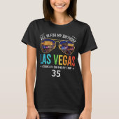 カスタマイズ可能なベガス誕生日グループ旅行Tシャツ Tシャツ (正面)