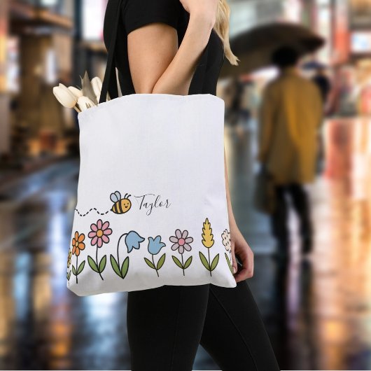 カスタマイズ可能なミツバチと色とりどりの花のギフト トートバッグ
