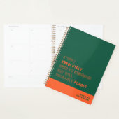 カスタマイズ可能なモダンな緑とオレンジの名前入りグッズ プランナー手帳 (ディスプレー)