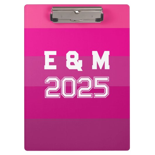 「カスタマイズ可能なモノグラムと年 クリップボード (正面)