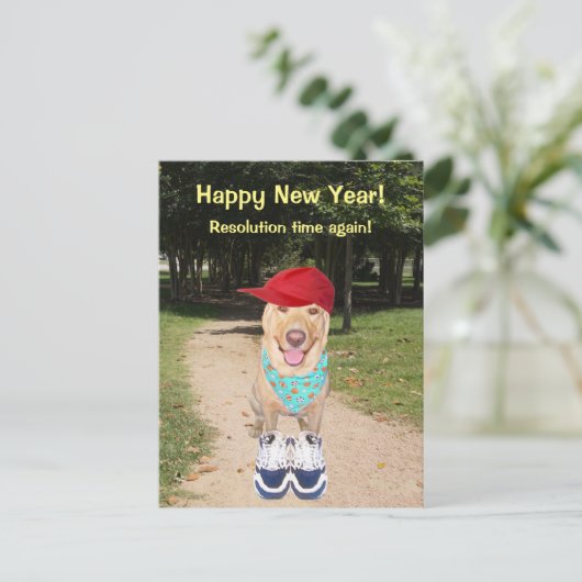 カスタマイズ可能なユーモアたっぷりの犬の新年の抱負 シーズンポストカード (スタンド正面)