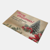カスタマイズ可能なヴィンテージクリスマスツリーホリデーシーン ドアマット (アングル)
