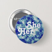 カスタマイズ可能な代名詞ボタン She/Her 缶バッジ (正面&裏面)
