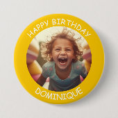 カスタマイズ可能な写真と名前の誕生日ボタン 缶バッジ (正面)