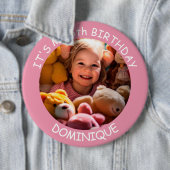 カスタマイズ可能な写真、名前、年齢の誕生日ボタン 缶バッジ (インサイチュ)